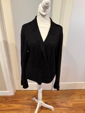 Amanda & Chelsea Black Single-Button Knit Blazer